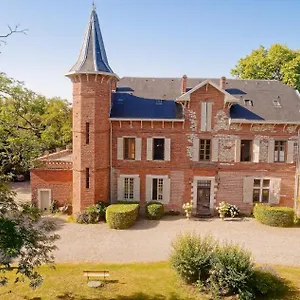 2* Bed and breakfast Domaine Du Buc, Le Chateau